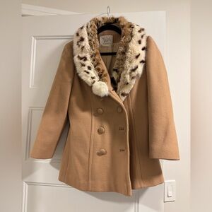 Tabé Adaptation Vintage Fur Coat